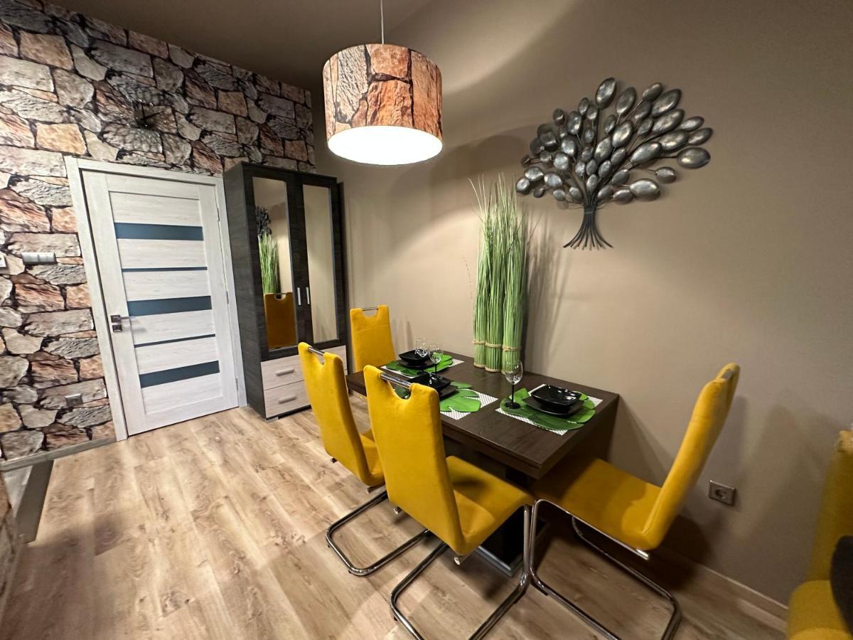 Gold Downtown Apartman Debrecen Kültér fotó